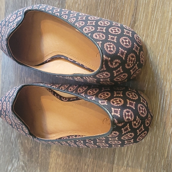 COPY - JOIE DAYDREAMING SMOKING FLATS - Picture 4 of 9